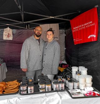 My tam budeme a co ty?🧐 Kamarádi, tuto sobotu 13. 9. 2025 se opět účastníme kulinářského jarmarku v Lánech na Masarykově...