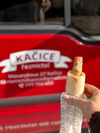 Nestíháš si připravit jídlo? 🍴 Nebo máš prostě jen chuť na kvalitní svačinku? 🥪 Zastav se u nás třeba na párek v rohlíku!...